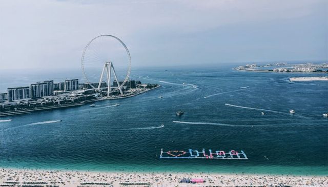 У Дубаї закінчується будівництво найбільшого у світі атракціону: фотофакт - фото 422058
