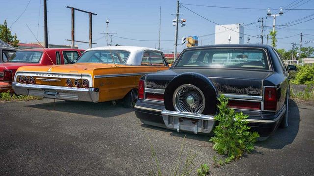 Машини-привиди: як виглядають унікальні авто, покинуті під час аварія на Фукусімі - фото 422066