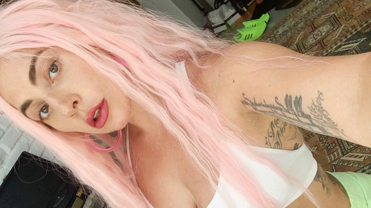 Lady Gaga знялася повністю голою у ванні з льодом: пікантне фото