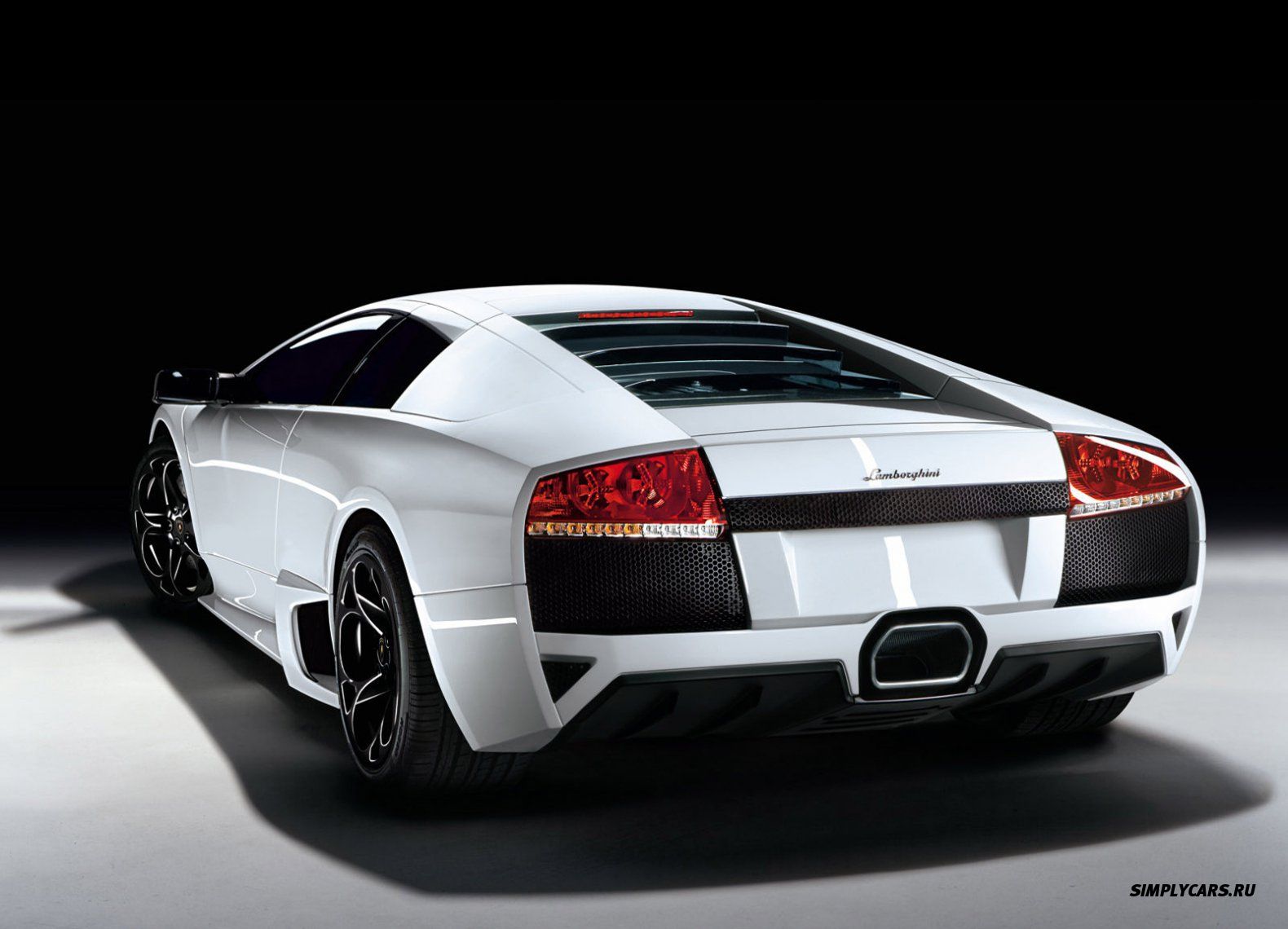 Lamborghini - фото 1