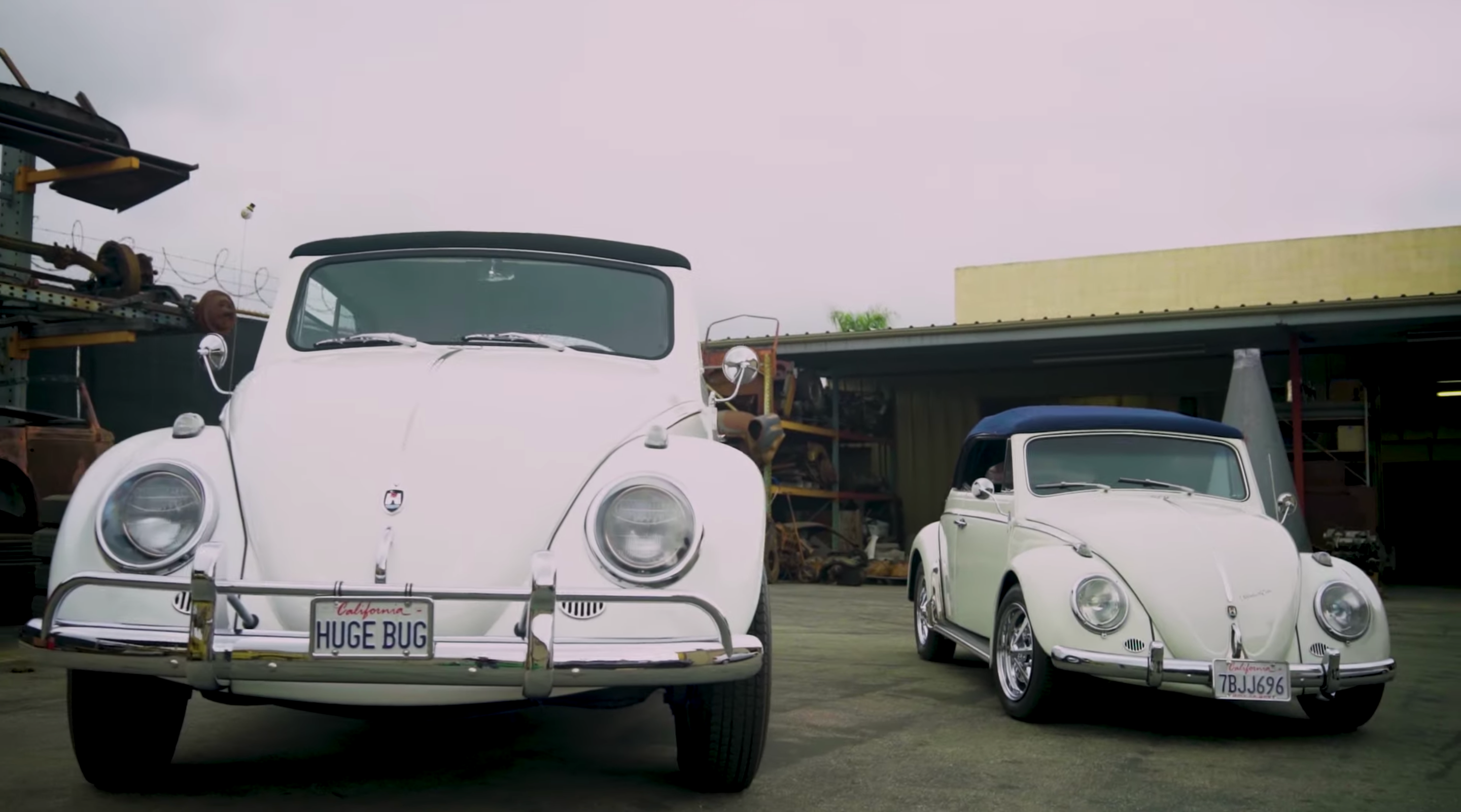 Американці зібрали гігантський Volkswagen Beetle: він більший за Hummer