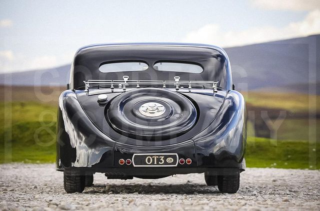 З молотка пустять 83-річний Bugatti з 220-сильним двигуном: його ціна космічна - фото 422634