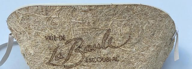 У Франції почали випускати захисні маски з коноплі - фото 422906