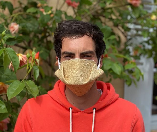 У Франції почали випускати захисні маски з коноплі - фото 422907