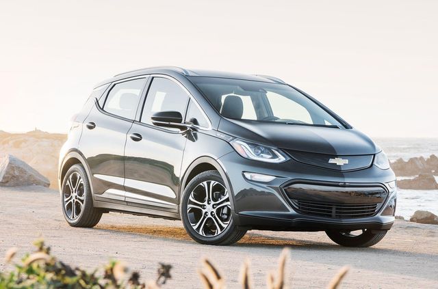 Chevrolet Bolt згорів через пів року після покупки - фото 422917