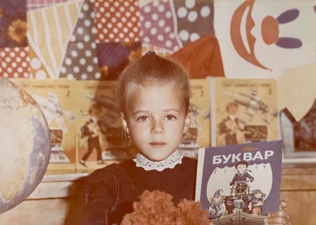 Остапчук веде дочку в перший клас, а Ivan NAVI згадує шкільні роки: зіркова фотодобірка - фото 423190