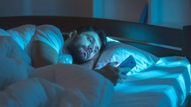 Хто міцніше та більше спить: учені опитали вірян та атеїстів - фото 423243