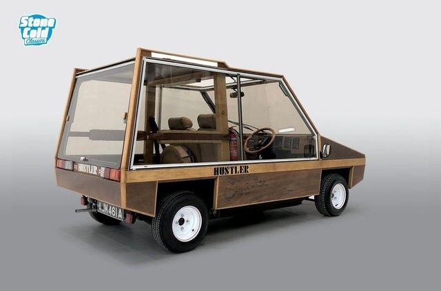 На торги виставлять рідкісний дерев'яний автомобіль від дизайнера Aston Martin - фото 423381