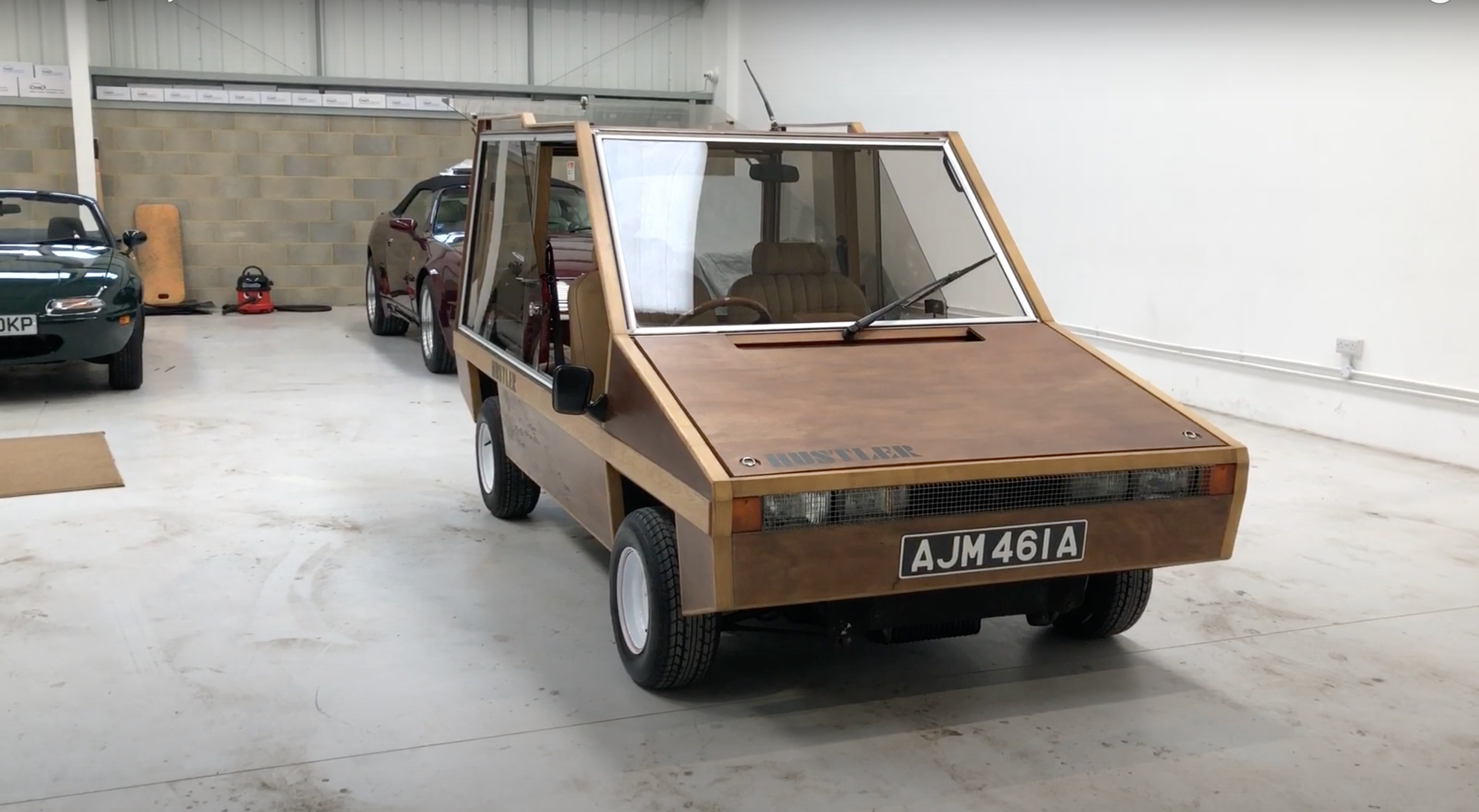 Автомобіль повністю зібраний вручну - фото 1