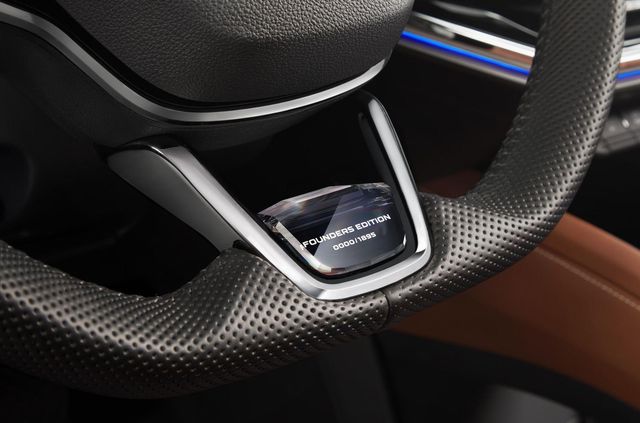 Skoda розсекретила свій перший електричний кросовер: його ціна вам сподобається - фото 423425