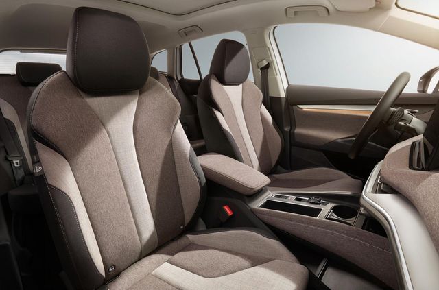 Skoda розсекретила свій перший електричний кросовер: його ціна вам сподобається - фото 423427