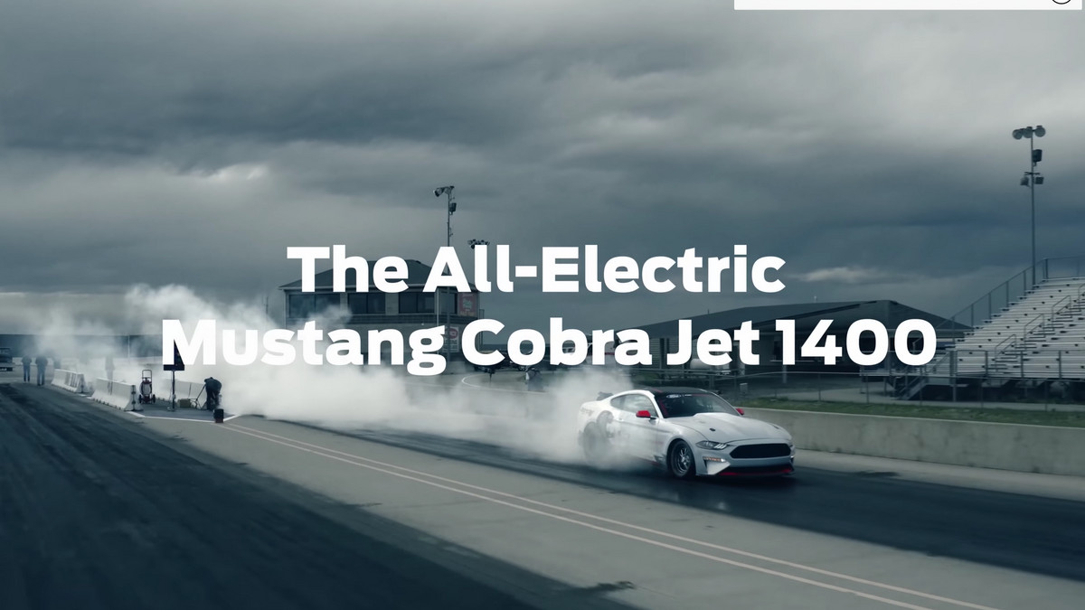 На фініші швидкість Ford Mustang Cobra Jet 1400 сягала понад 270 км/год - фото 1