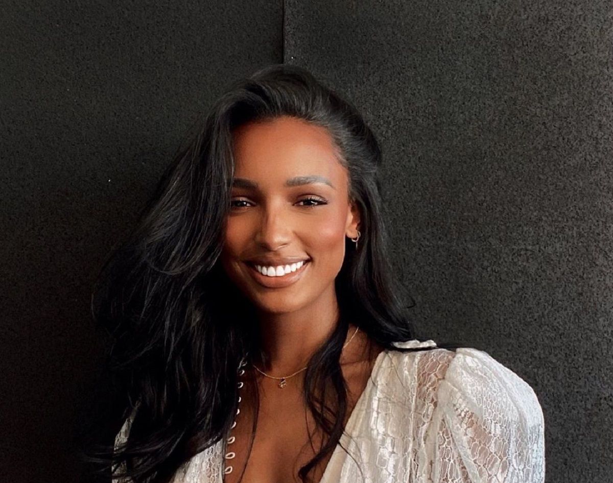 Жасмін Тукс показала ефектну фігуру - фото 1