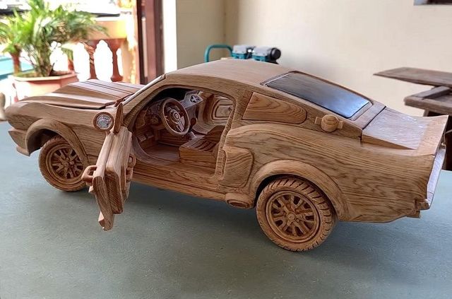 Як виглядає точна копія Ford Mustang 1967 року з дерева - фото 424180
