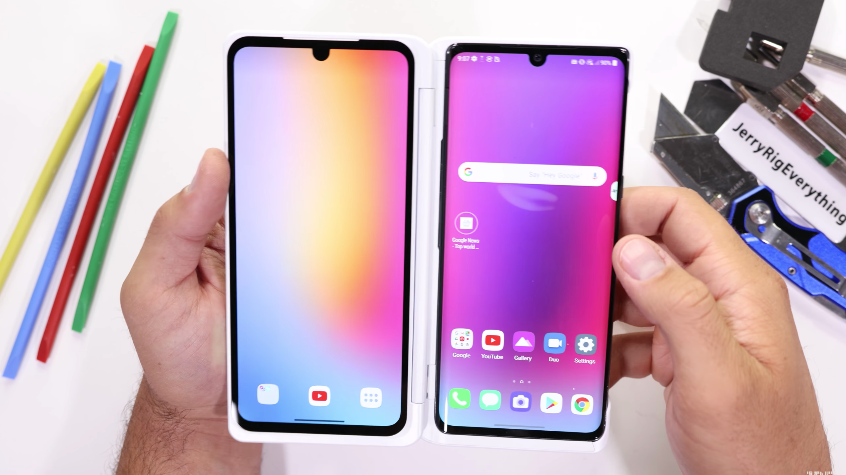 LG Velvet успішно пройшов випробування на гнучкість - фото 1