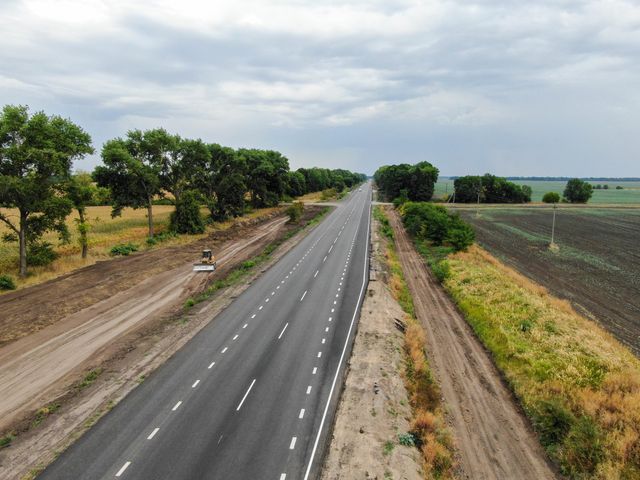У мережі показали знімки нової ідеальної траси Київ – Суми - фото 424532
