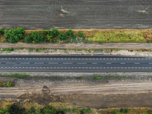 У мережі показали знімки нової ідеальної траси Київ – Суми - фото 424535