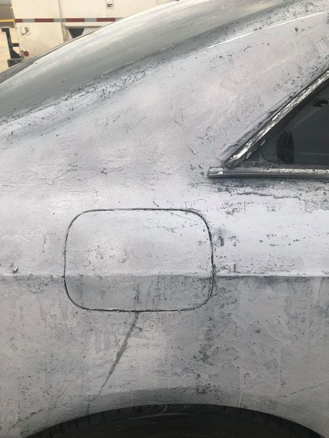 Власник Audi зіпсував свою машину у спробі поміняти колір кузова: епічні фото - фото 424608