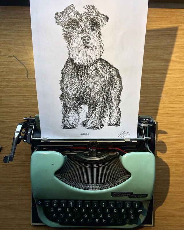 Британець створює малюнки за допомогою друкарської машинки: фото - фото 424892