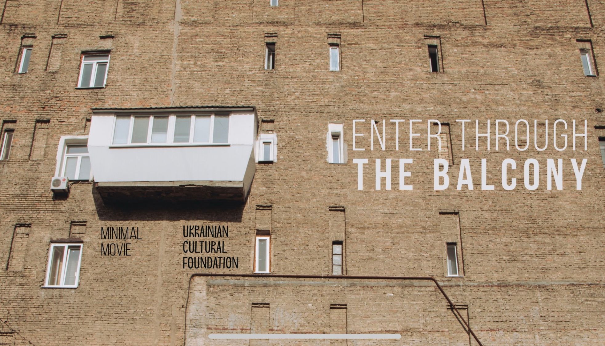 Вхід через балкон з'явився у мережі: дивіться фільм про божевільну українську архітектуру