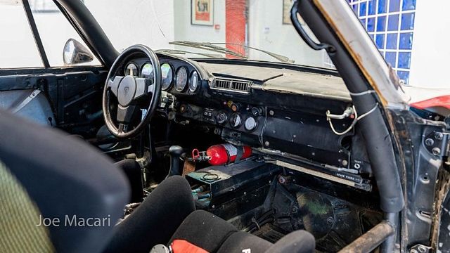 Легендарний Porsche для гонок Dakar пустять з молотка - фото 425028