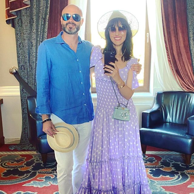 Маша Єфросиніна вразила повітряним образом на яскравих знімках - фото 425251