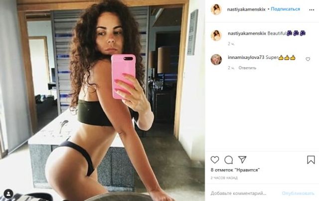 Каменських в одній білизні похизувалася апетитними формами - фото 425449