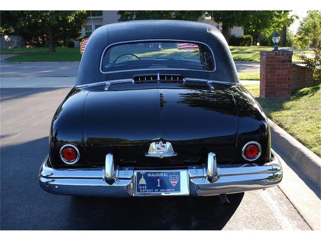 У США виставили на продаж раритетний лімузин американського президента - фото 425491