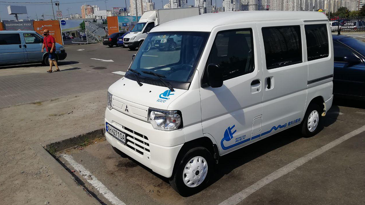 Mitsubishi Minicab i-MiEV 2014 року - фото 1