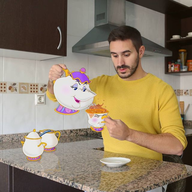 Герої Disney у сучасному світі: вчитель підкорює мережу яскравими фото - фото 425870