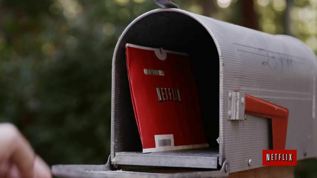 Скільки людей по цей час орендують DVD-диски у Netflix: шокуючі цифри - фото 1