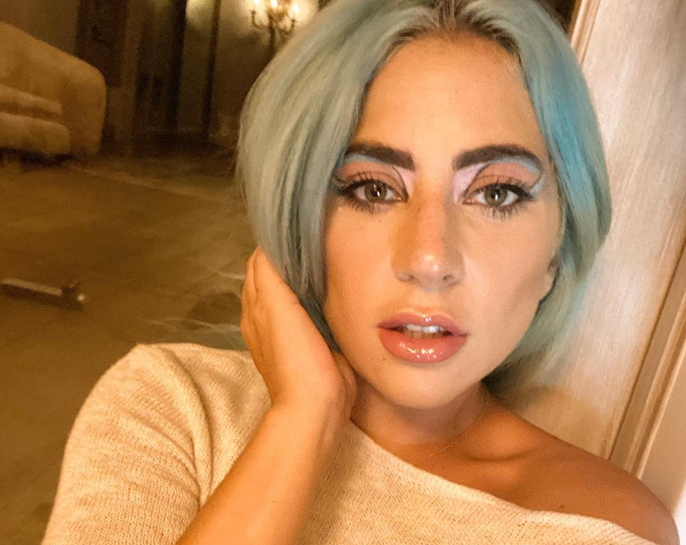 Lady Gaga знялася у рекламній кампанії нового аромату Valentino: ніжне відео