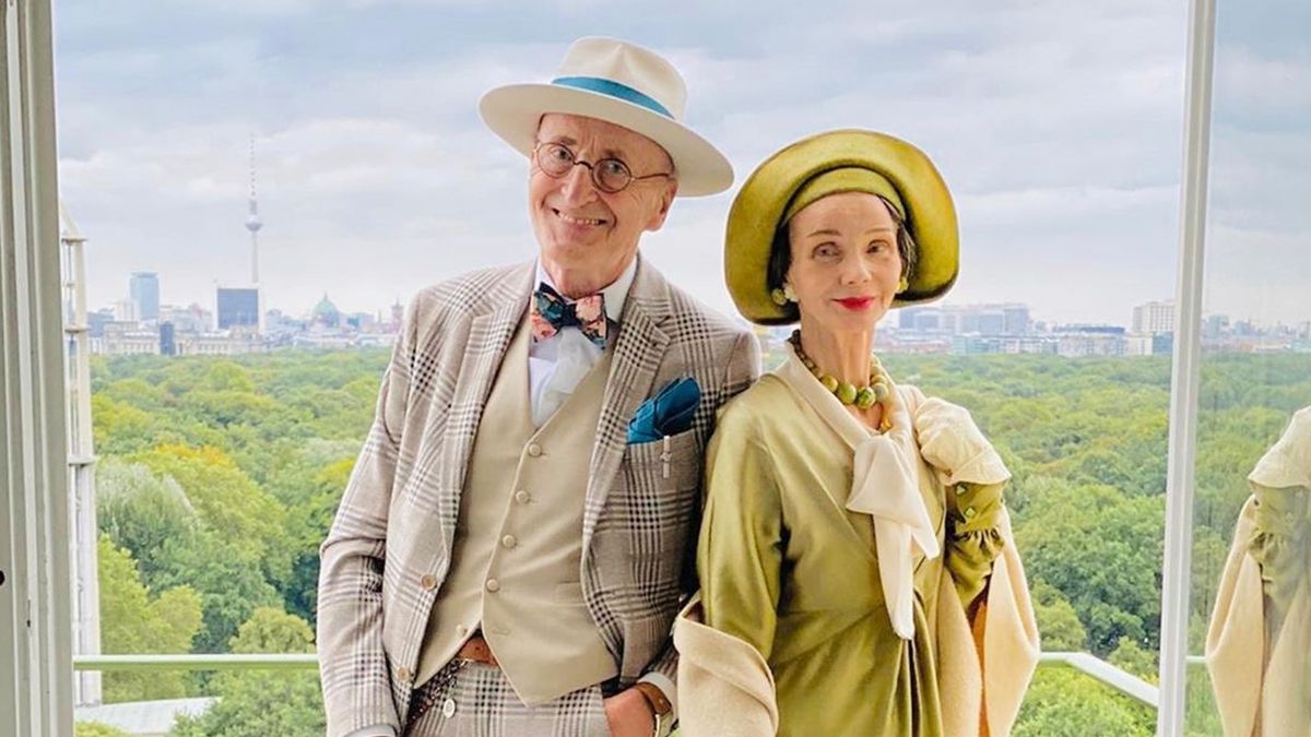 Активна пара пенсіонерів захоплює мережу своїми стилем життя та модними образами