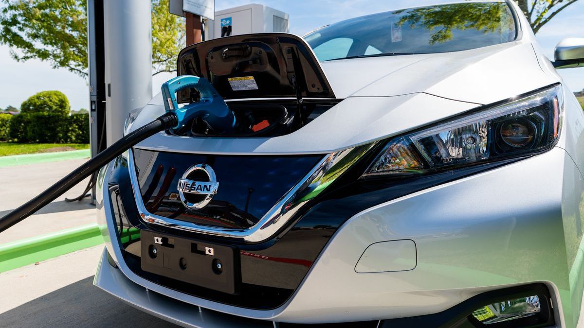 5 причин, чому електромобілі досі непопулярні