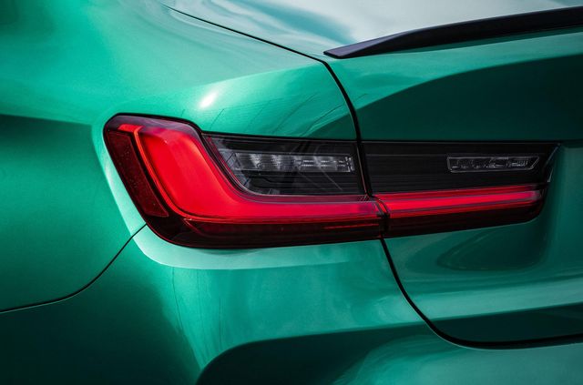 Гігантські ніздрі та механіка: BMW представила нові M3 та M4 - фото 426993