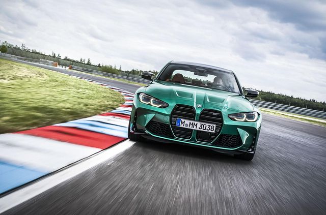 Гігантські ніздрі та механіка: BMW представила нові M3 та M4 - фото 427000