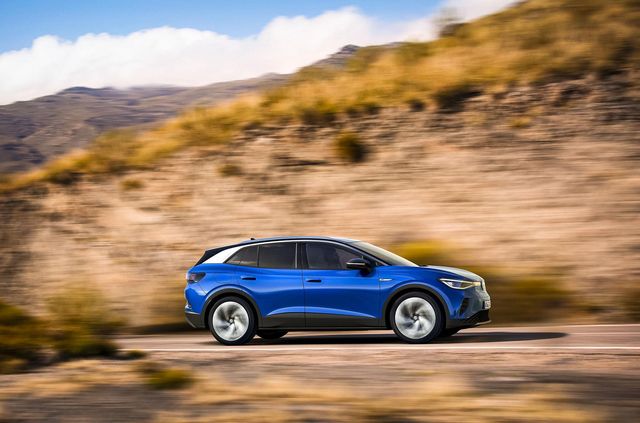 Представлений Volkswagen ID.4: він здатний проїхати 520 кілометрів на одному заряді - фото 427265