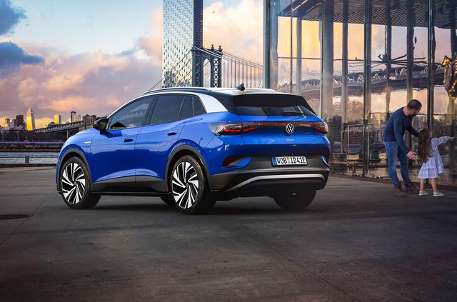 Представлений Volkswagen ID.4: він здатний проїхати 520 кілометрів на одному заряді - фото 427266
