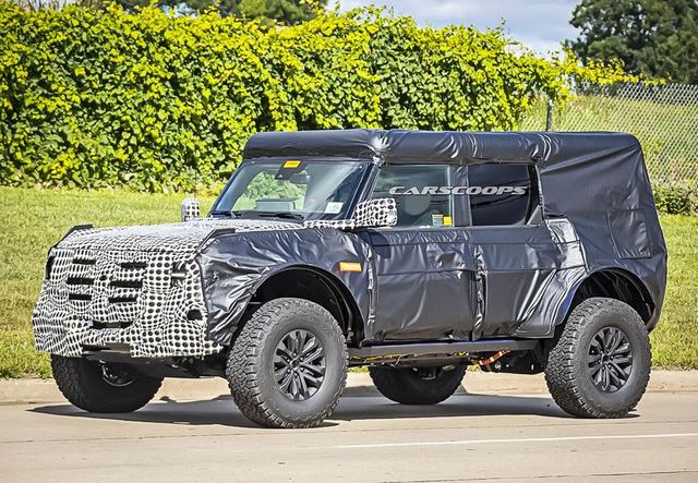 Новий Ford Bronco Raptor показали в камуфляжі - фото 427402