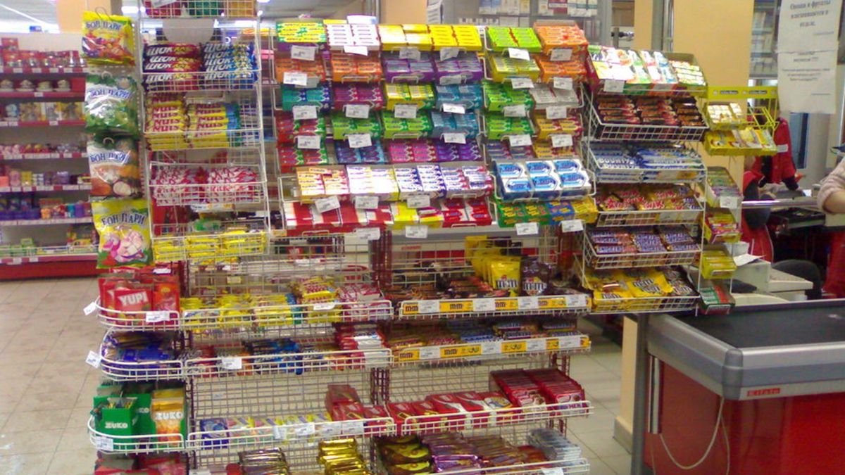 У США заборонять продавати солодощі поруч з касами у супермаркетах
