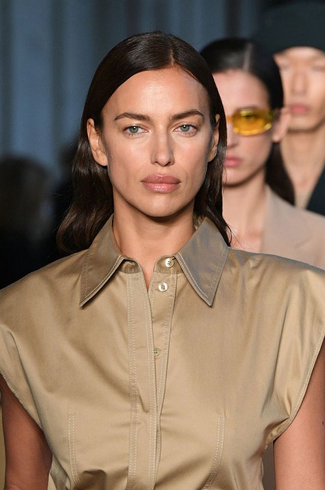 Нову кохану Бреда Пітта називають копією Ірини Шейк: порівняйте самі - фото 427685