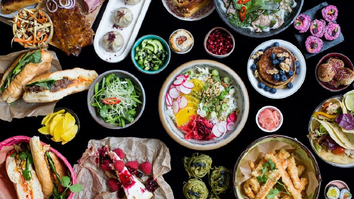 Дослідники з'ясували, що шум заважає насолоджуватися їжею