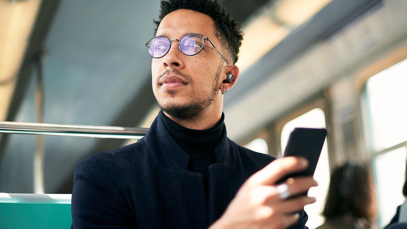 Yamaha представила перші безпровідні навушники: характеристик та ціна новинки