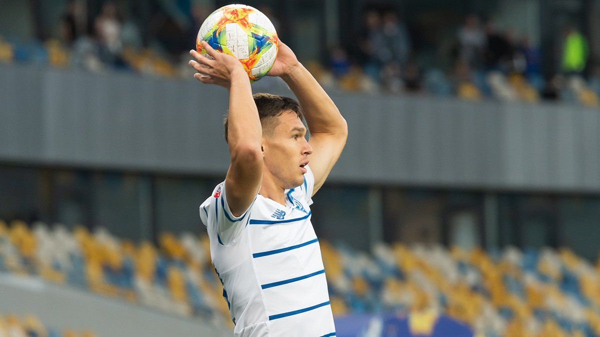 Захисник Динамо зробив пропозицію дівчині на її день народження