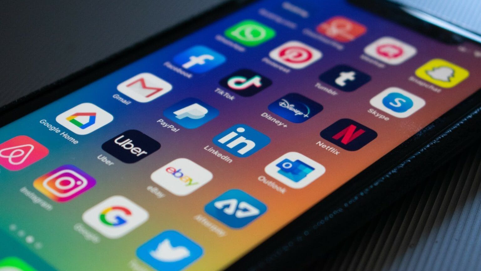 Названі найпопулярніші додатки для Android і iOS