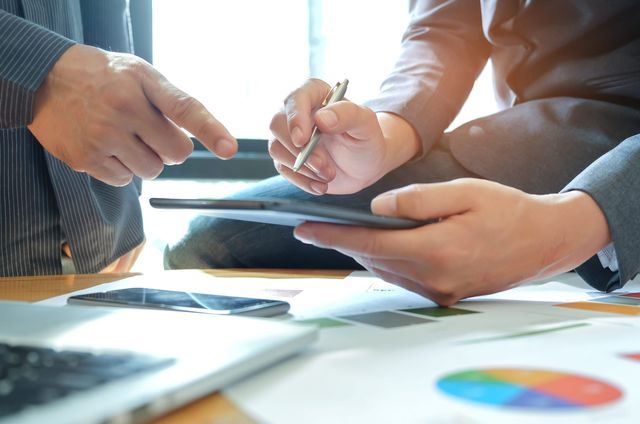 Лікарі розповіли, чому чоловікам варто звернути увагу на довжину своїх пальців - фото 429105