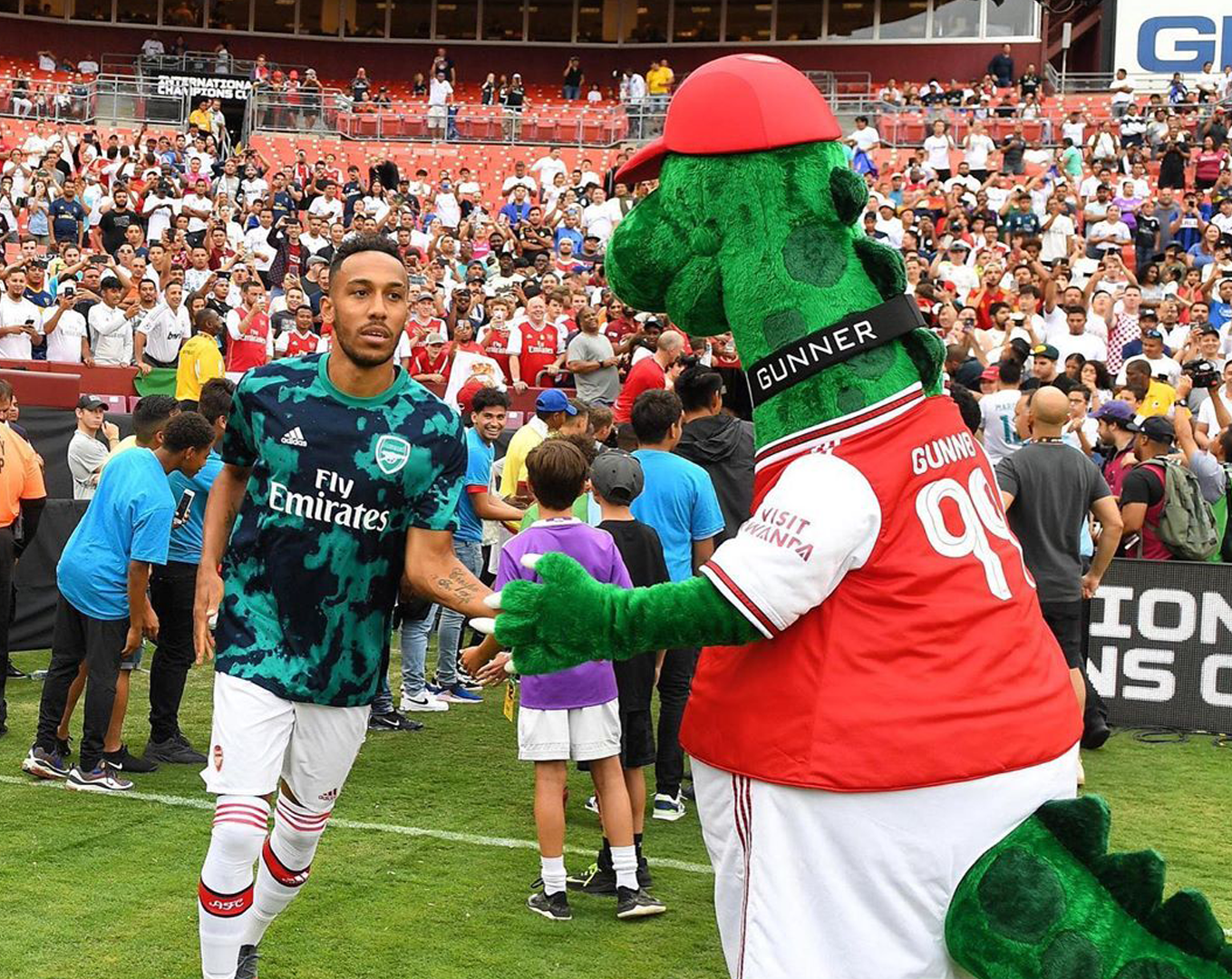 Динозавр працював в Арсеналі з 1993 року - фото 1