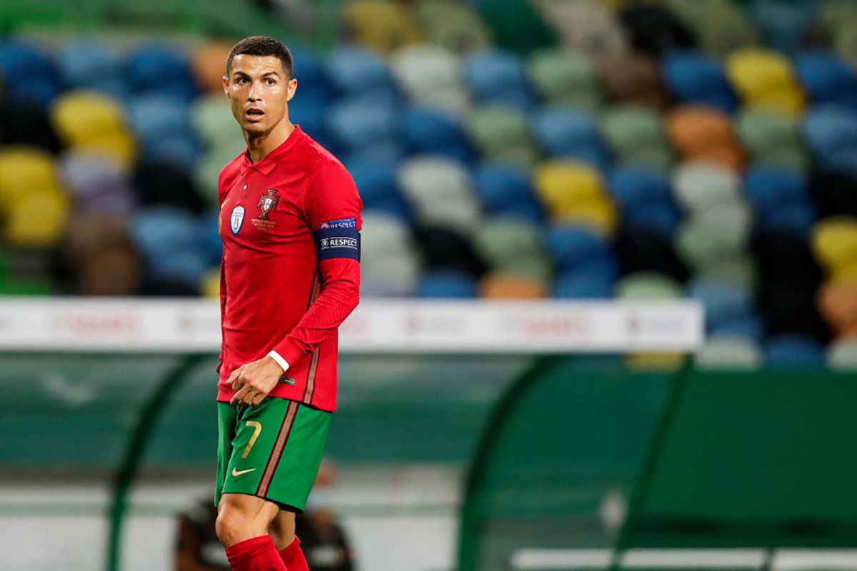 З будинку Кріштіану Роналду вкрали футболку за 200 євро