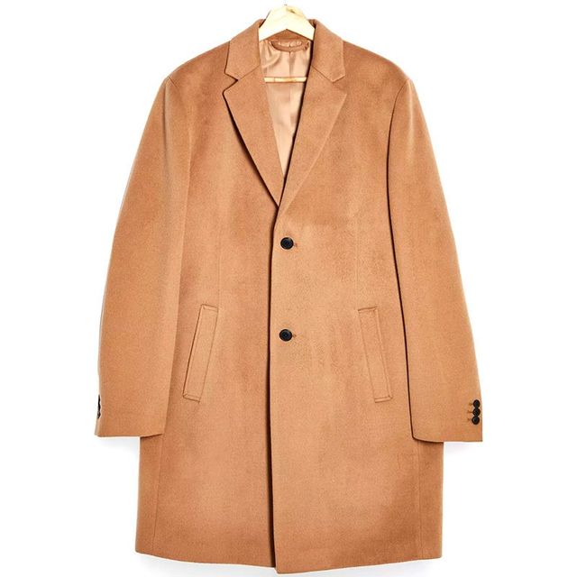 Найкращі бежеві пальта для чоловіків: 10 модних моделей цього сезону - фото 429793