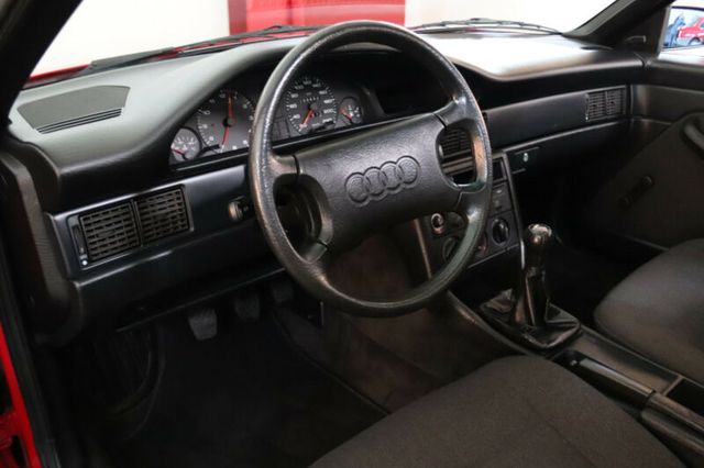 Audi 100 з пробігом 7 тисяч км виставили на продаж за Logan - фото 429879